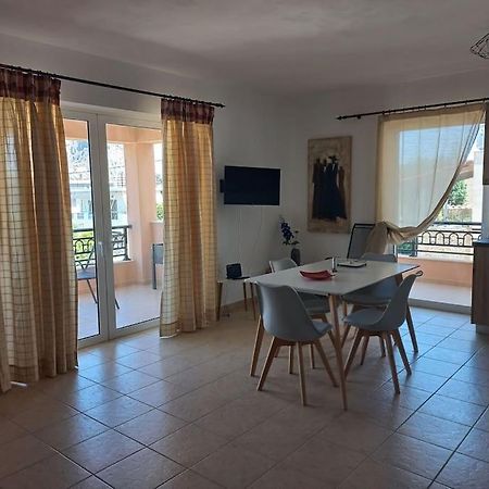 Apartamento Sophie'S Sunny Spot 1 Yefira Exterior foto
